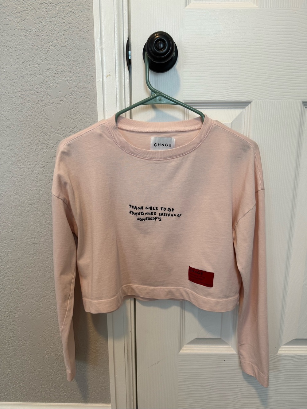 CHNGE Light Pink Cropped Long-Sleeve Tee with Red Patch - Size XXS